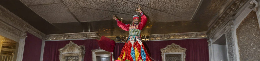 Dinner on a Traditional Dhow Boat in Dubai Creek – Lower Deck