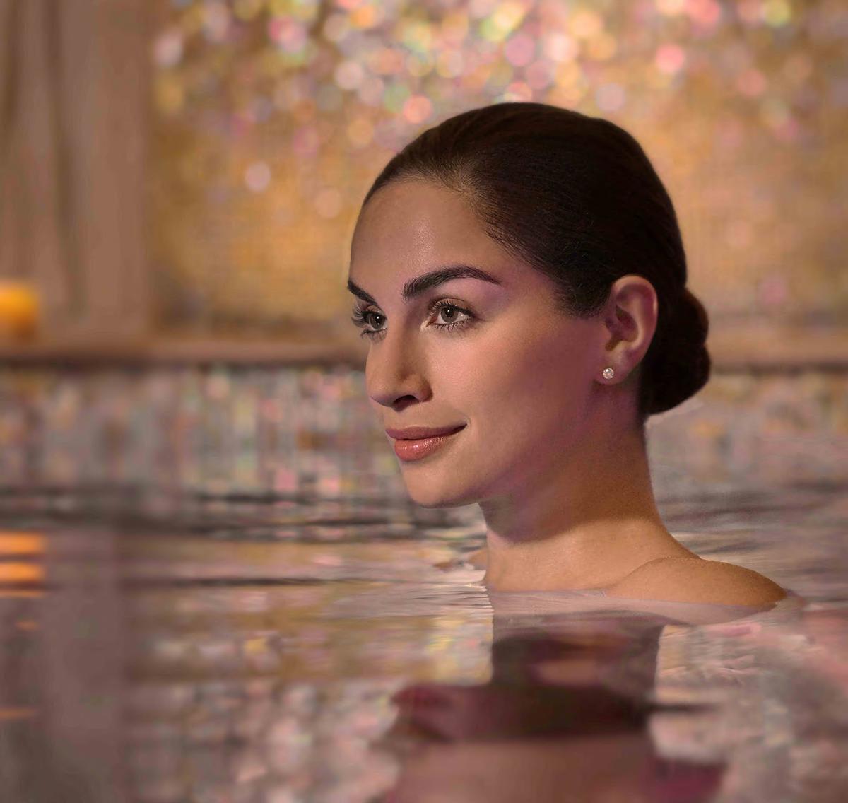 1.5 hour Massage in AWAKEN Spa