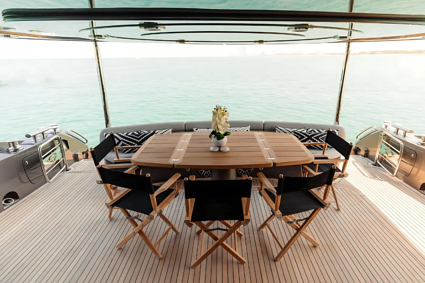 82 ft Yacht - Matrix (up to 15 guests)