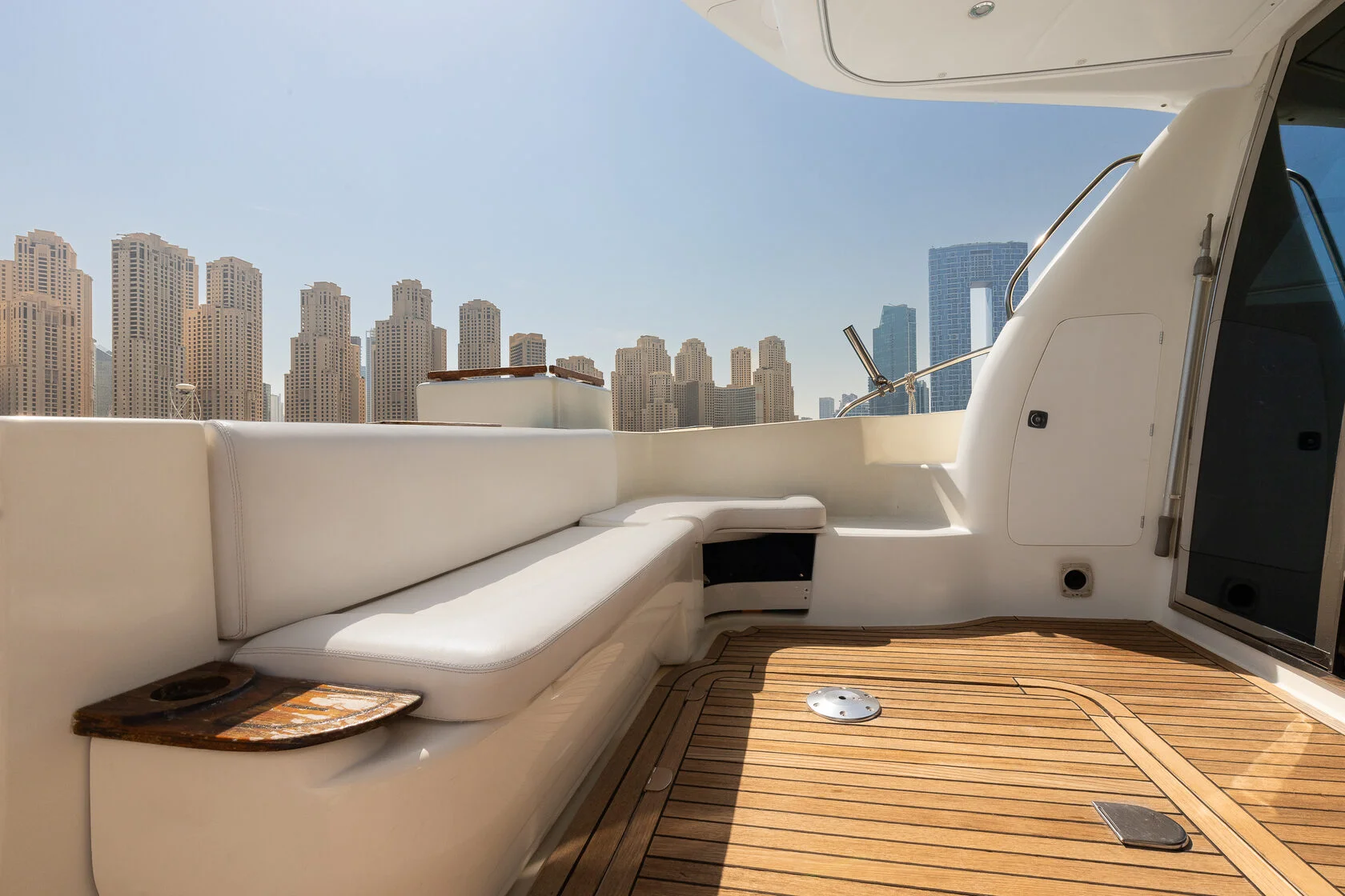 43 ft Yacht - Cranchi (up to 12 guests)